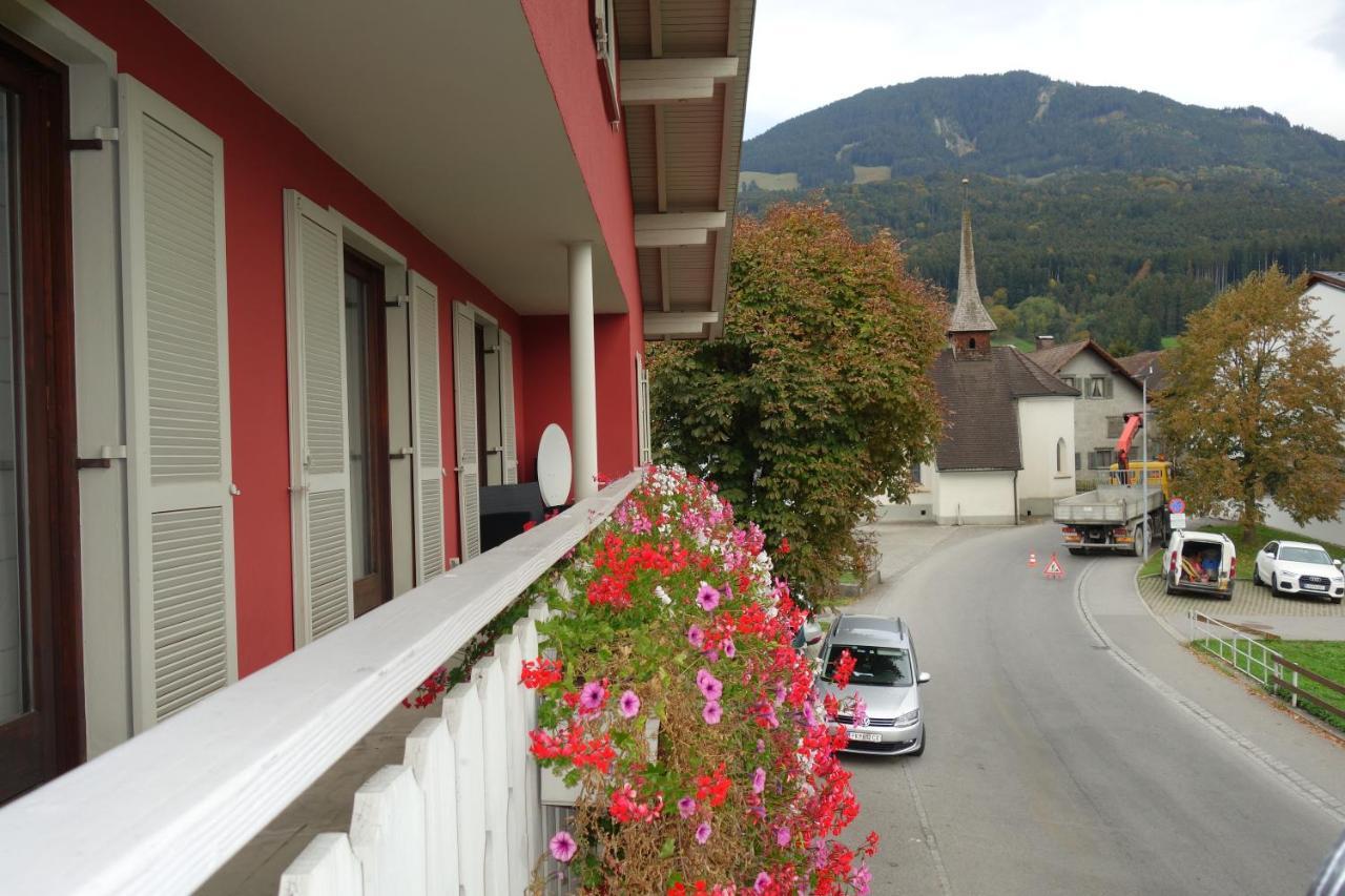 Wirtshaus Zum Stern Hotel Satteins Kültér fotó